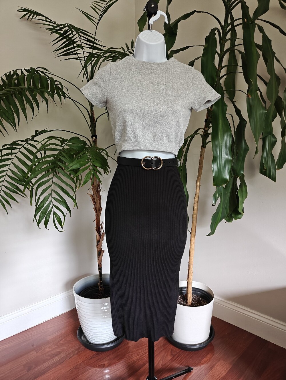 NWOT H&M Ribbed Maxi Skirt